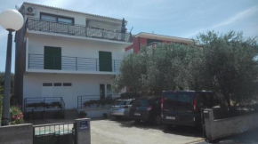 Apartments with a parking space Brodarica, Sibenik - 13371